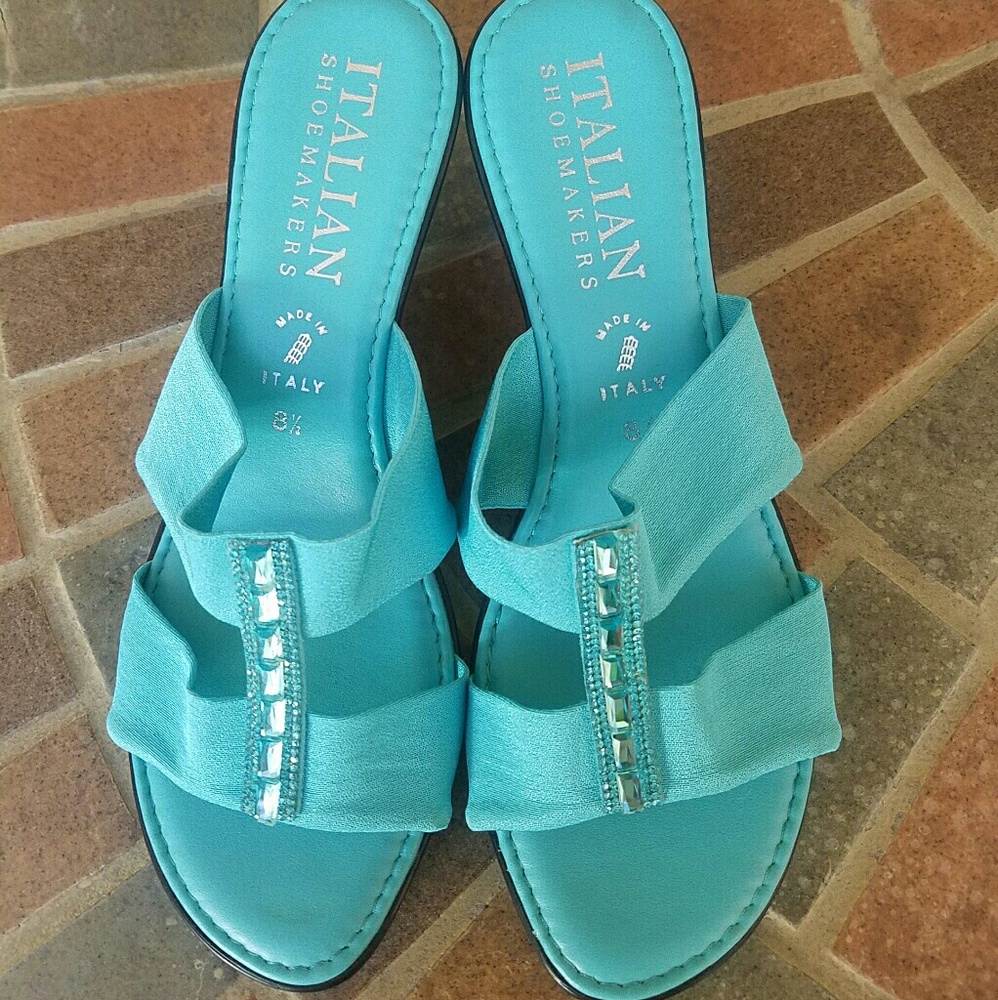 8.5 Sandals Italian Shoemakers  Turquoise
